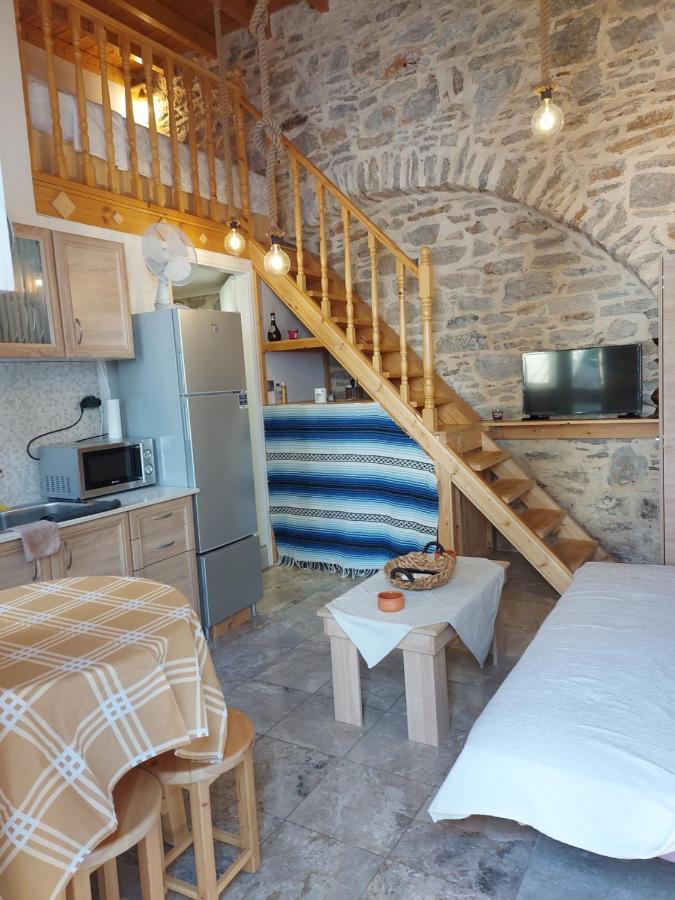 Ήλιος Πατσακης Lägenhet Symi Exteriör bild